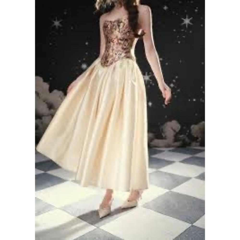 Lace‎ Made Fallen Eros Skirt Champagne Gold Medium New With Tags - Picture 3 of 7